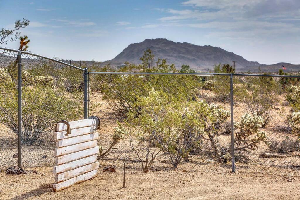 Jt Cottage Yucca Valley Exterior foto